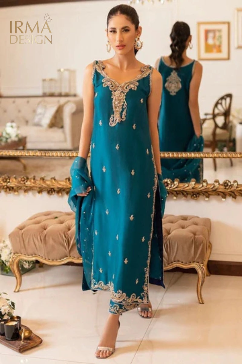 Sunnia Manahil Inspired Paisley