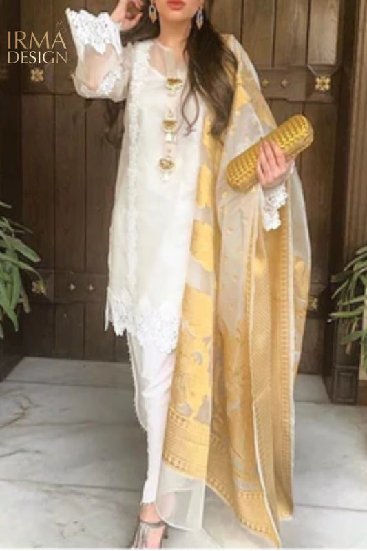 Pakistani white shalwar kameez with gold dupatta