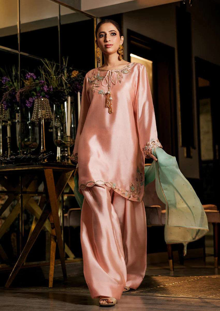 Gulabo Farshi Shalwar